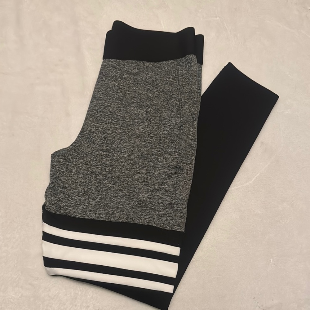 Bombshell Black and Gray Leggings